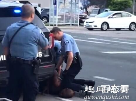 男子被警察锁喉7分钟身亡 到底是什么原因？