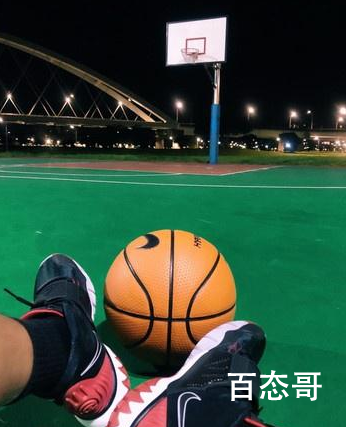 罗志祥打篮球 暗示周扬青说的多人运动就是打篮球？
