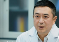 邓伦防护服造型 在一起之我叫大连剧中的邓伦造型让人期待