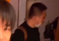 易烊千玺偷拍胖虎 易烊千玺邪魅一笑真的爱了爱了