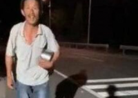 无健康码大爷是坐火车到浙江的 大爷明明是坐火车的为什么要说自己是徒步呢？