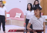 蓝盈莹耳机项链 这个耳机是什么牌子的多少钱？