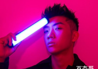 杨和苏 随便cue一下又怎么了 蔡徐坤表示这算躺着也中抢吗？