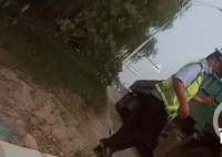 河南一交警被指拍戏式执法 真实情况让人惊悚！