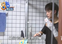 小张被浴室玻璃门割伤手 希望小张的手尽快恢复