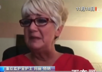 美国护士哭诉同事接连成了自己的病人 美国新冠疫情现在还严重吗