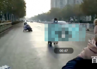 零下4度洒水车洒水致路面结冰 路面结冰多人摔伤责任归谁?