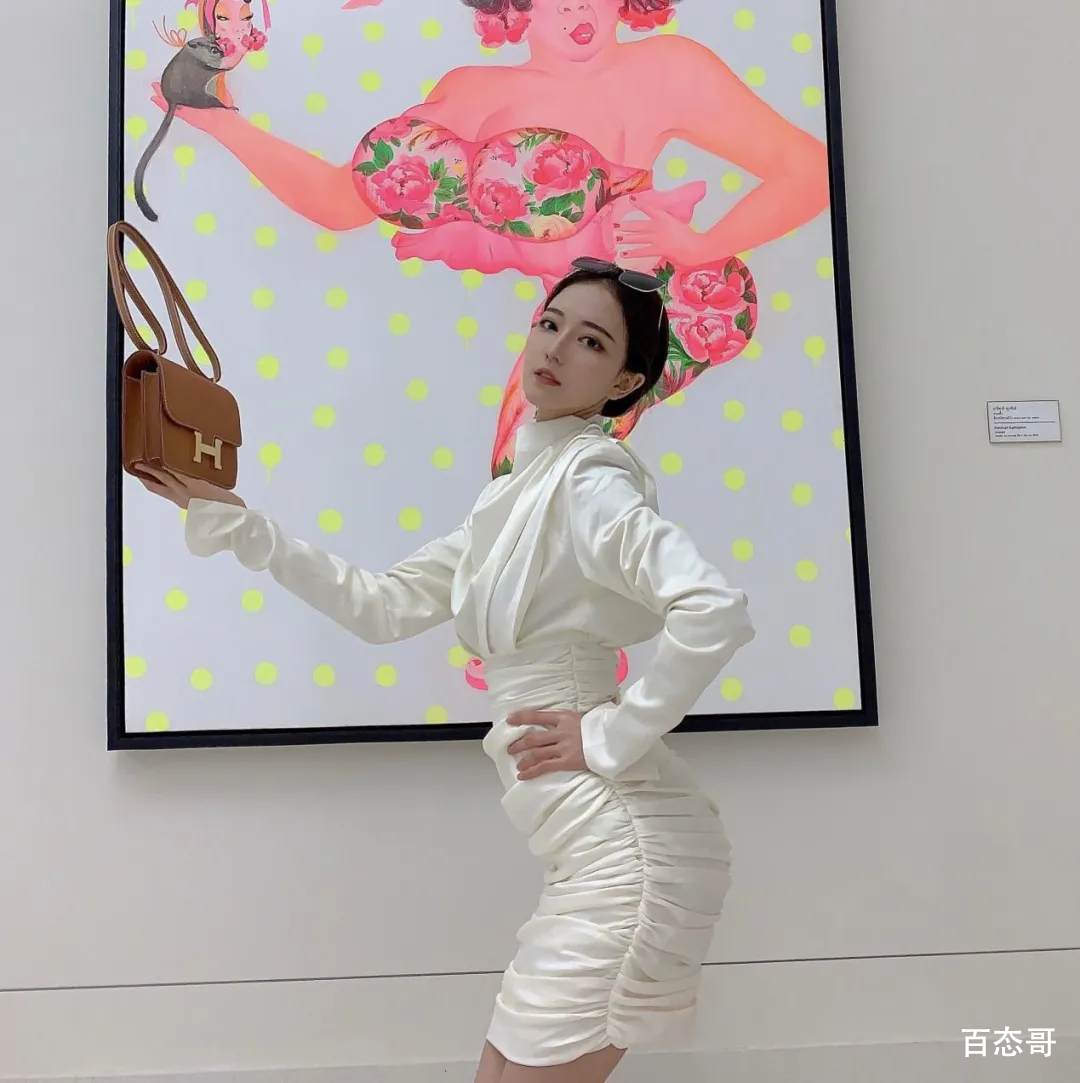 女网红遭CEO男友65页长文控诉 到底是怎么回事？