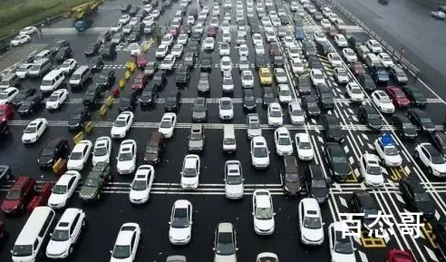 多地开启堵车模式:高速变停车场 那条高速是最堵的？