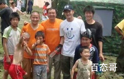 吴京在汶川地震时给灾民搭建帐篷 能付出行动真心做善事的明星