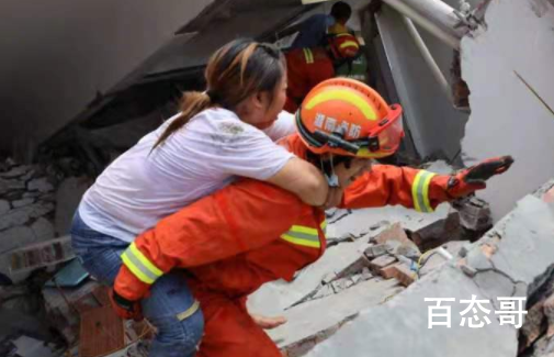 湖南汝城一栋7层民房垮塌 湖南省消防救援总队正在救援中