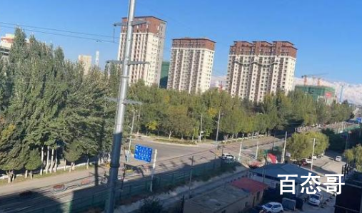 滞留新疆游客开始远程办公 负责任的新疆！我们要大力支持！