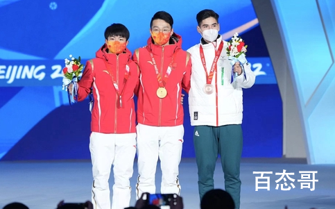 北京冬奥同时升起两面五星红旗 背后的真相让人泪目！
