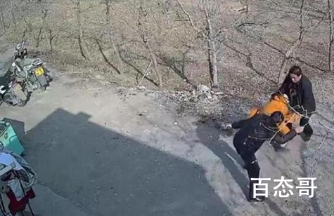 因彩礼被拖走事件男主称女友失联 房子首付是男方出的还是女方出的