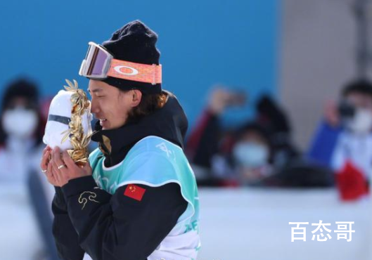 冰墩墩最后一天上班 会动的冰墩墩各种可爱了！