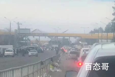 在乌华人帮3个家庭逃离 离开时并帮助留学生留下足够的食物多次遭盘查