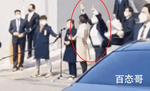 为朴槿惠挡酒瓶的女保镖走红 韩国果然是一个自由的国家