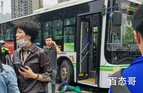 长沙小学生过马路被公交撞倒身亡 究竟是怎么一回事？
