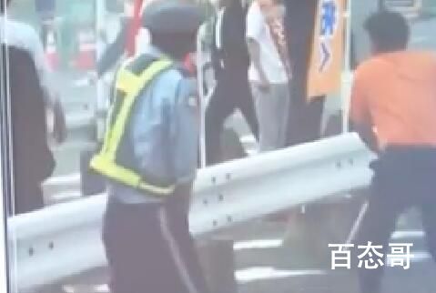 安倍中枪瞬间视频 到底是谁干的？