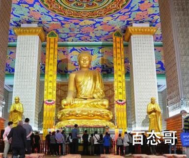 寺庙在商业浪潮中迷失 背后的真相让人无奈