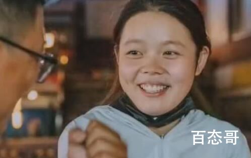 21岁单亲妈妈背娃送外卖 本人发声 女子本弱为母则刚