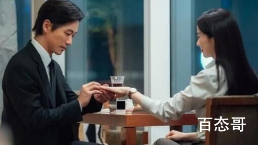 《千元律师》男主的未婚妻是周英吗