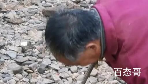 江西数百人到河滩“挖宝” 有不少人自带金属探测仪进场真是离谱