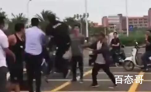 校方回应保安持棍殴打外卖人员 背后的真相让人无奈