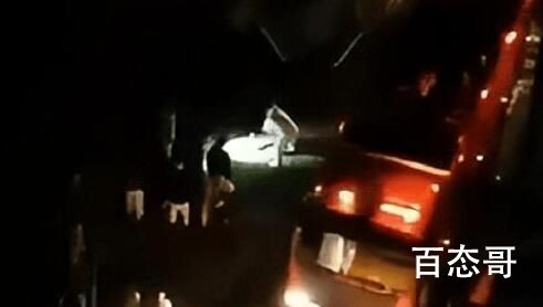 乌鲁木齐火灾事故发布会 请大家不信谣不传谣