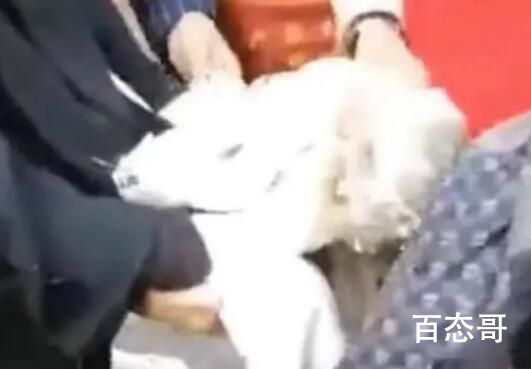 四川一产妇医院门口产女 背后的真相让人始料未及