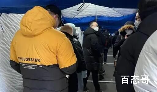 患者激增 医护人员大面积感染 关键是药店买不到药不去医院能怎么办