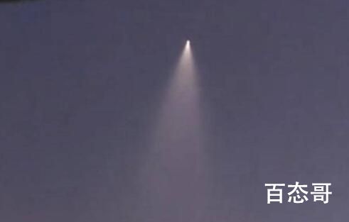辽宁吉林多地现不明飞行物 导弹发射引起的光线效应