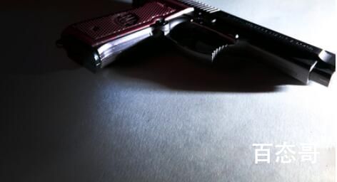 美6岁男孩校内开枪打伤教师 美国这么科幻的吗？