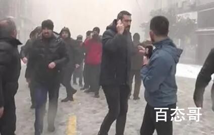 土记者直播时遇二次强震 尖叫逃命 这次地震是土耳其最严重灾难