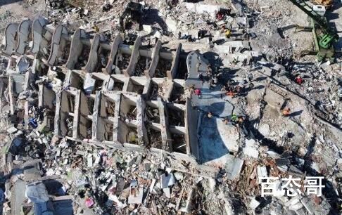 居民楼完全倒塌土耳其设计师被捕 建筑是不是存在豆腐渣工程