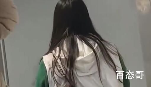 妈妈仅看外孙一眼继续等待分娩女儿 到底是怎么回事