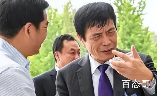 董路就曾为陈戌源打保票道歉 董路除了蹭热度还会干啥