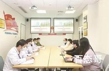 专家号炒到上万 医院“内鬼”被查 千万别告诉我专家本人不知情