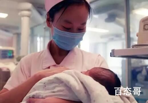 媒体评3孩教育免费:缺的不是这点钱 现在养孩子开销真的太高了