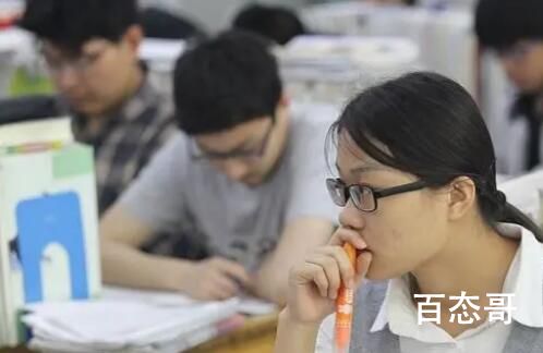资深教师:有学校已开始裁减英语老师 应该降低英语分值提高理化分值