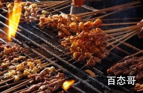 说唱女歌手转行卖烧烤年入百万 还是老外的钱好挣