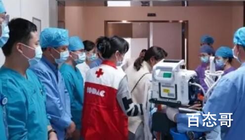 儿子因病去世 妈妈捐出他的器官 这是以另外一种方式存在