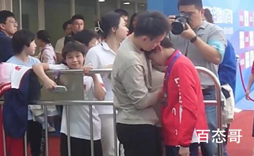 挂上银牌后全红婵哭了 失败是成功之母！继续努力