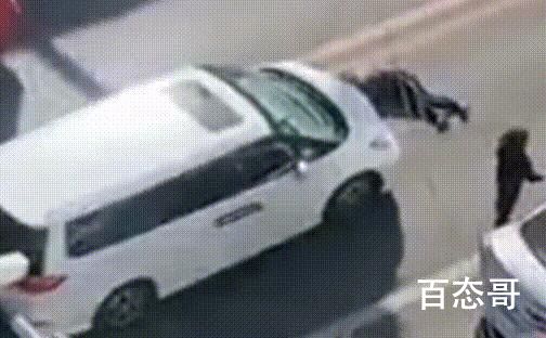 2车主吵架 家属劝架被推倒遭车碾压  大马路的还想躺哪碰瓷呢