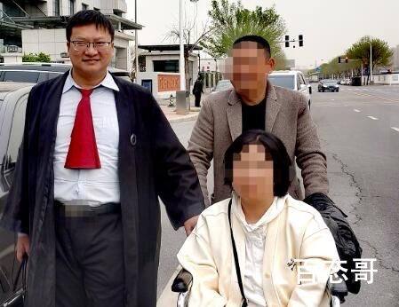 女企业家投资演唱会 讨欠款被捅6刀 背后的真相让人始料未及
