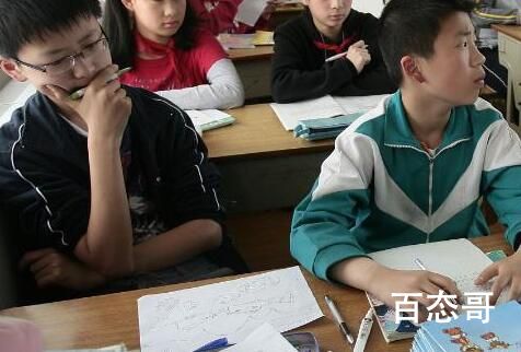 河南民办小学停办 负责人被拘 普通人最好读公立学校