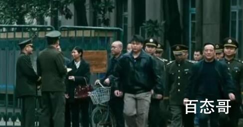 《他是谁》碎尸女孩是谁杀害的 《他是谁》余爱芹被碎尸是为什么