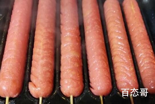 烤肠一根3元两根5元 女子报警称诈骗 背后的真相让人哭笑不得