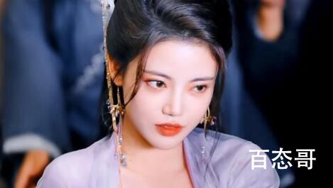 《长月烬明》狐狸精扮演者孙珍妮个人资料简介 《长月烬明》澹台明朗旁边的红衣女是那个