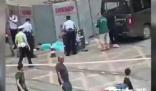 男子坠桥砸中公交车身亡 到底是怎么回事